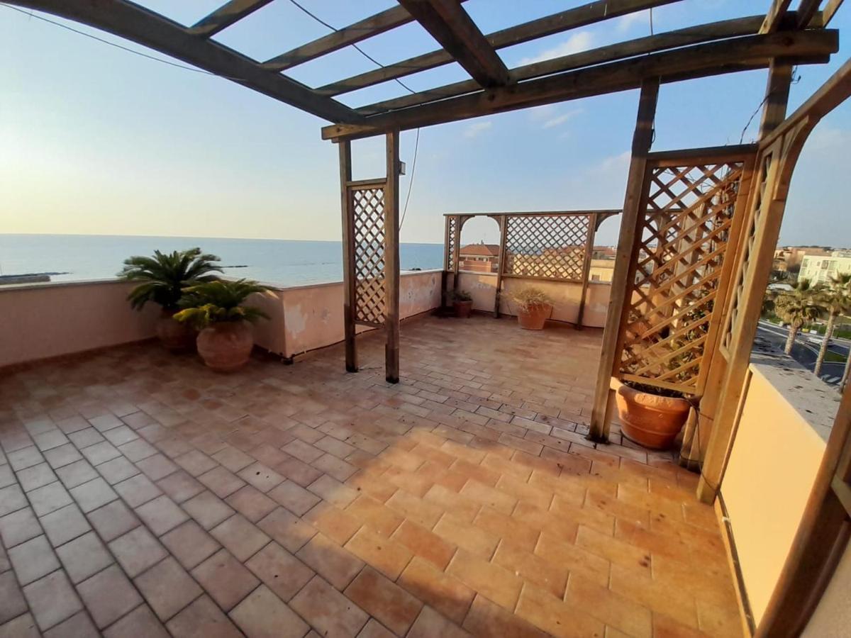 Apartamento La Terrazza Di Nerone Anzio Exterior foto