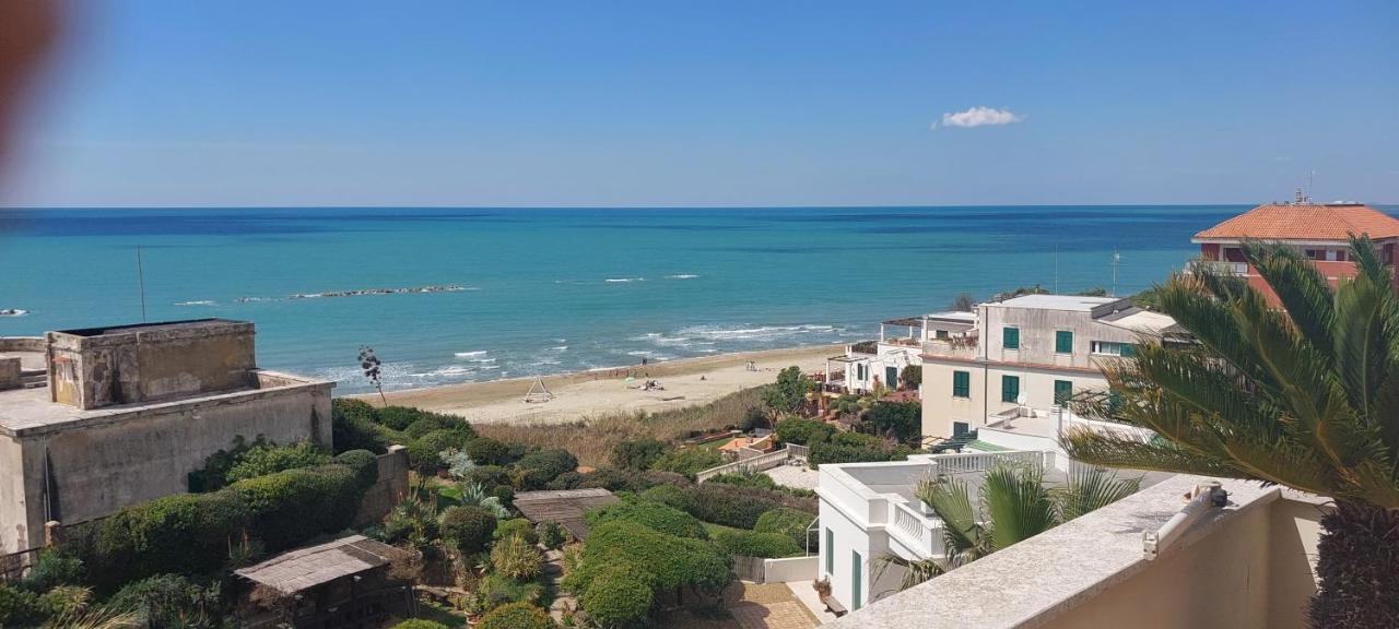 Apartamento La Terrazza Di Nerone Anzio Exterior foto